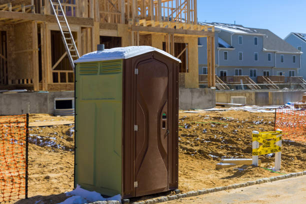 Best Portable restroom trailer rental  in Weeping Water, NE